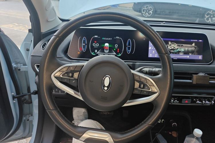 Used ORA Good Cat 2021 400km Standard Range Venus Edition Lithium Iron Phosphate Steering Wheel