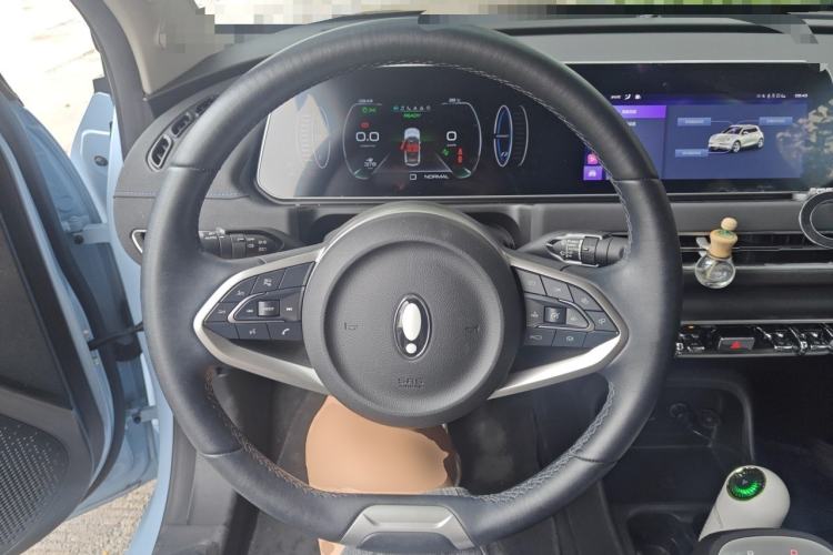 Used ORA Good Cat 2021 400km Standard Range Venus Edition Lithium-Ion Battery Steering Wheel