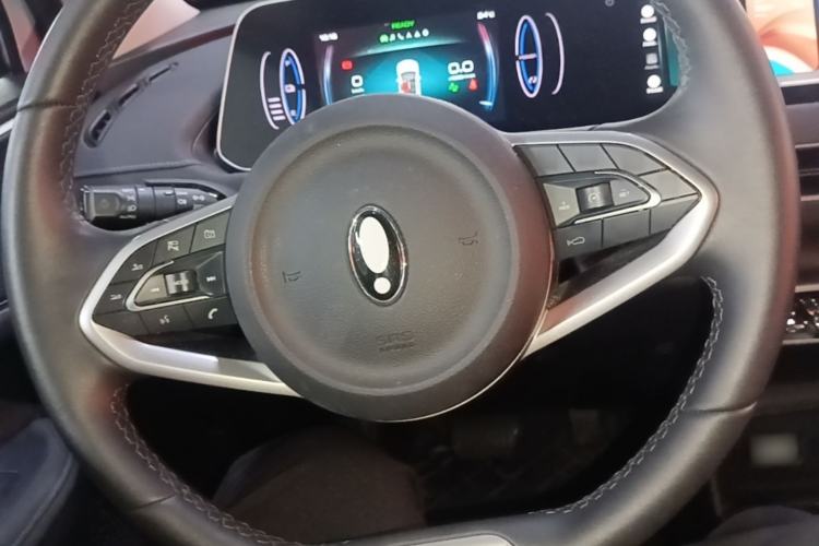 Used ORA Good Cat 2021 400km Standard Range Venus Edition Lithium Iron Phosphate Steering Wheel