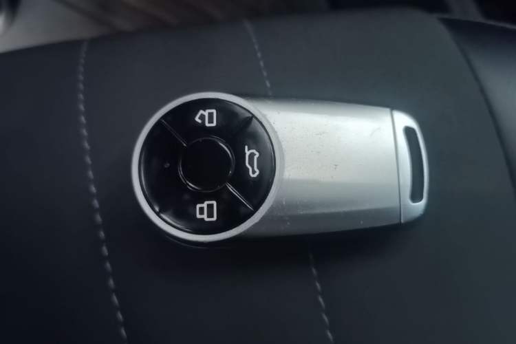 Used ORA Good Cat 2021 400km Standard Range Venus Edition Lithium-Ion Battery Vehicle Key