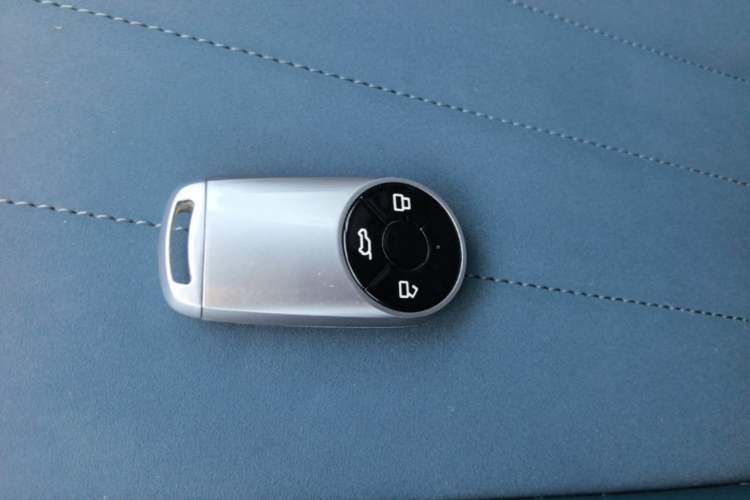 Used ORA Good Cat 2021 400km Standard Range Venus Edition Lithium-Ion Battery Vehicle Key
