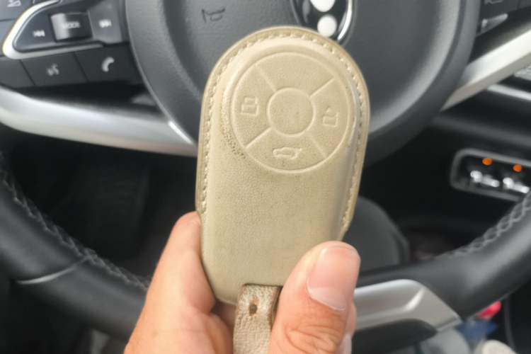 Used ORA Good Cat 2021 400km Standard Range Athena Edition Lithium Iron Phosphate Vehicle Key