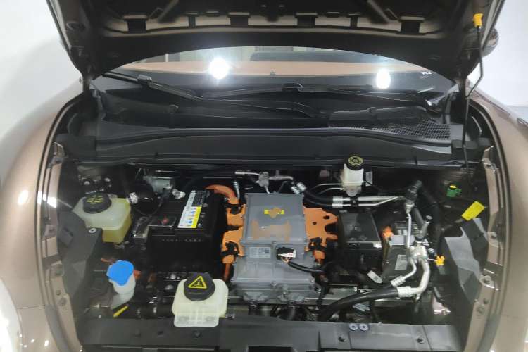 Used ORA Good Cat 2021 400km Standard Range Athena Edition Lithium-Ion Battery Engine Bay
