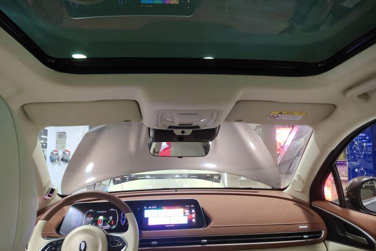 Used ORA Good Cat 2021 400km Standard Range Athena Edition Lithium-Ion Battery Headliner