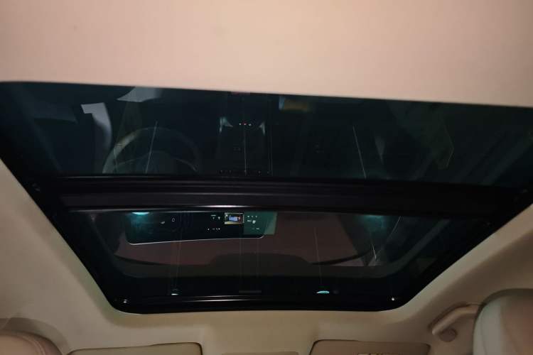 Used ORA Good Cat 2021 400km Standard Range Athena Edition Lithium-Ion Battery Headliner