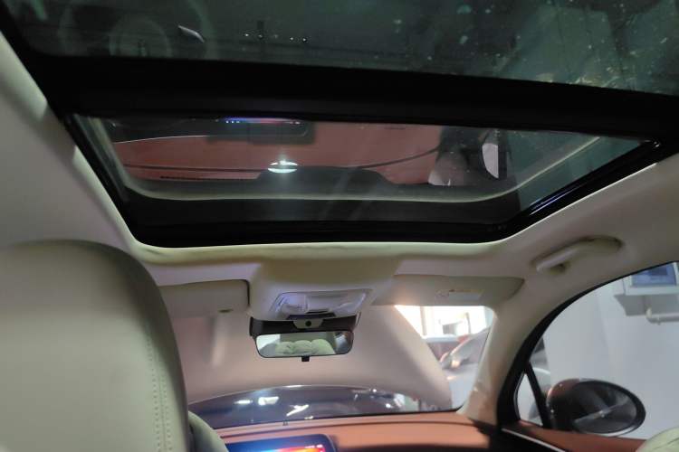 Used ORA Good Cat 2021 400km Standard Range Athena Edition Lithium Iron Phosphate Headliner
