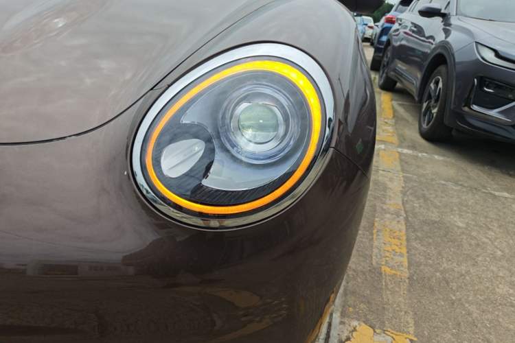 Used ORA Good Cat 2021 400km Standard Range Venus Edition Lithium Iron Phosphate Left Front Headlight