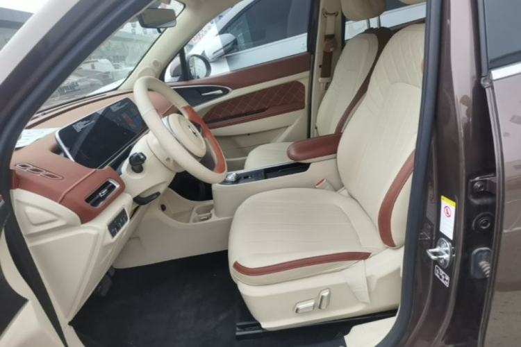 Used ORA Good Cat 2021 500km Long-Range Poseidon Edition Lithium-Ion Battery Left Front Seat