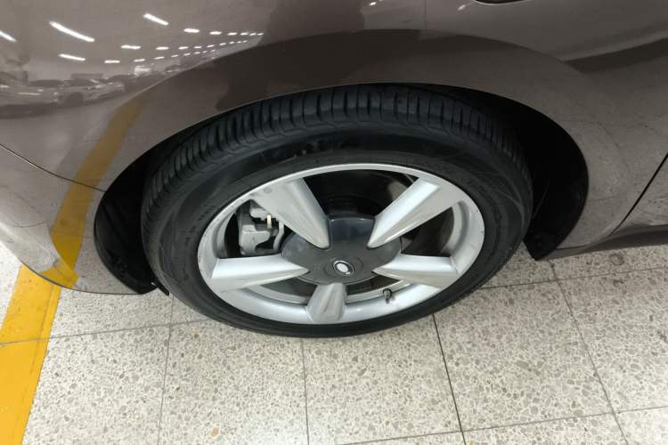 Used ORA Good Cat 2021 400km Standard Range Venus Edition Lithium Iron Phosphate Left Front Wheel Hub