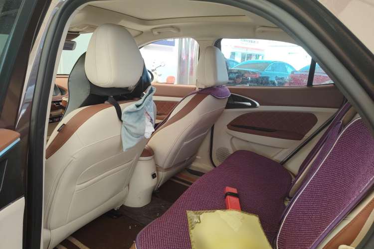 Used ORA Good Cat 2021 400km Standard Range Venus Edition Lithium Iron Phosphate Left Rear Seat