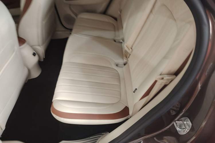 Used ORA Good Cat 2021 400km Standard Range Venus Edition Lithium Iron Phosphate Left Rear Seat