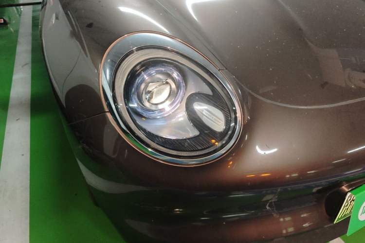 Used ORA Good Cat 2021 400km Standard Range Venus Edition Lithium Iron Phosphate Right Front Headlight