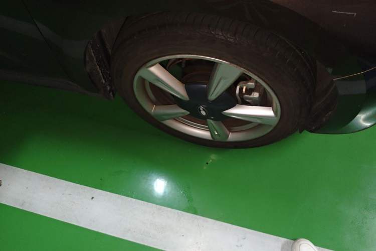 Used ORA Good Cat 2021 400km Standard Range Venus Edition Lithium Iron Phosphate Right Front Wheel Hub