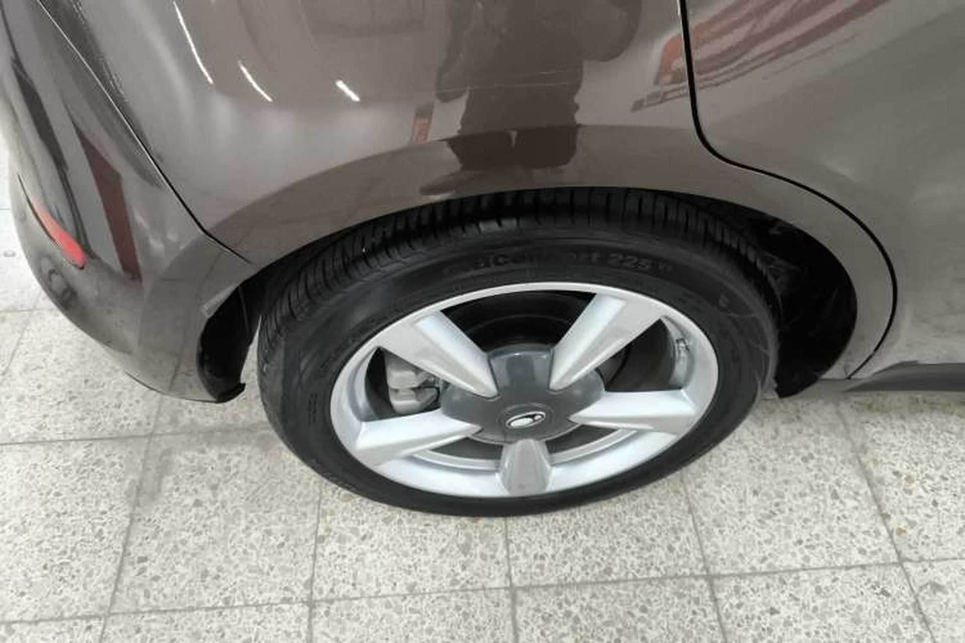 Used ORA Good Cat 2021 400km Standard Range Venus Edition Lithium Iron Phosphate Right Rear Wheel Hub