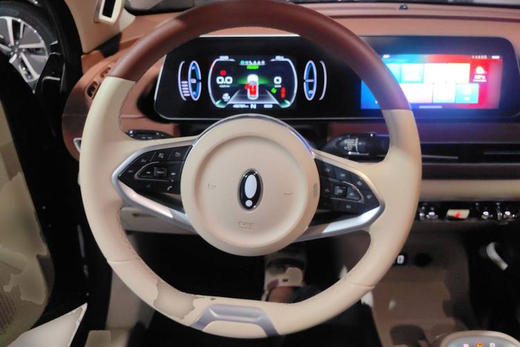 Used ORA Good Cat 2021 400km Standard Range Athena Edition Lithium Iron Phosphate Steering Wheel