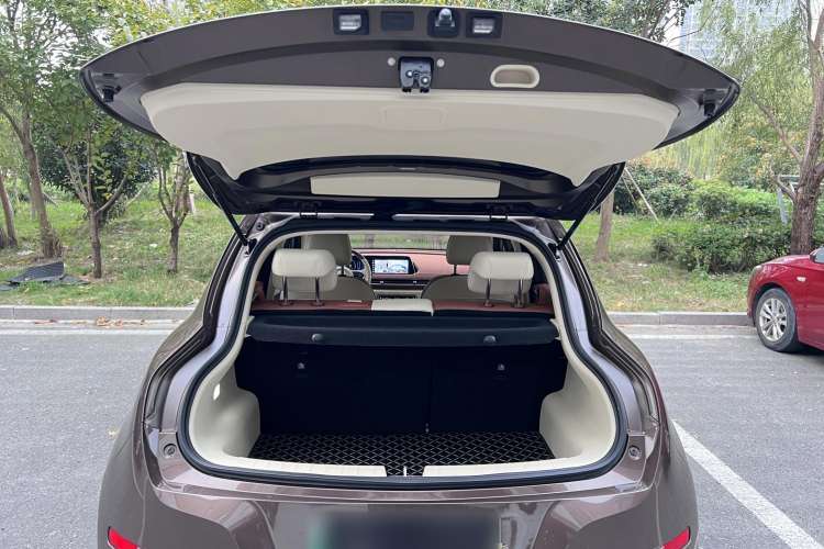 Used ORA Good Cat 2021 400km Standard Range Athena Edition Lithium-Ion Battery Trunk