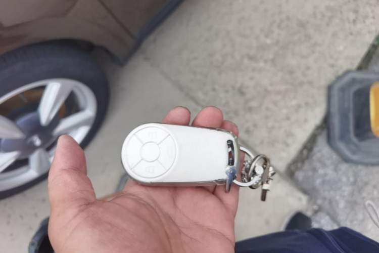 Used ORA Good Cat 2021 500km Long-Range Poseidon Edition Lithium-Ion Battery Vehicle Key