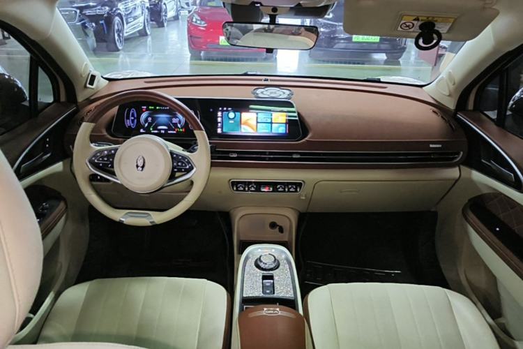 Used ORA Good Cat 2021 400km Standard Range Athena Edition Lithium Iron Phosphate Center Console