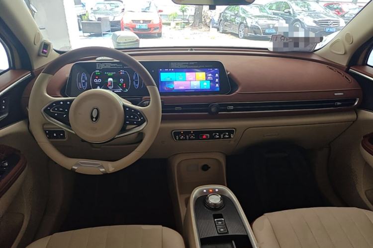 Used ORA Good Cat 2021 400km Standard Range Athena Edition Lithium Iron Phosphate Center Console