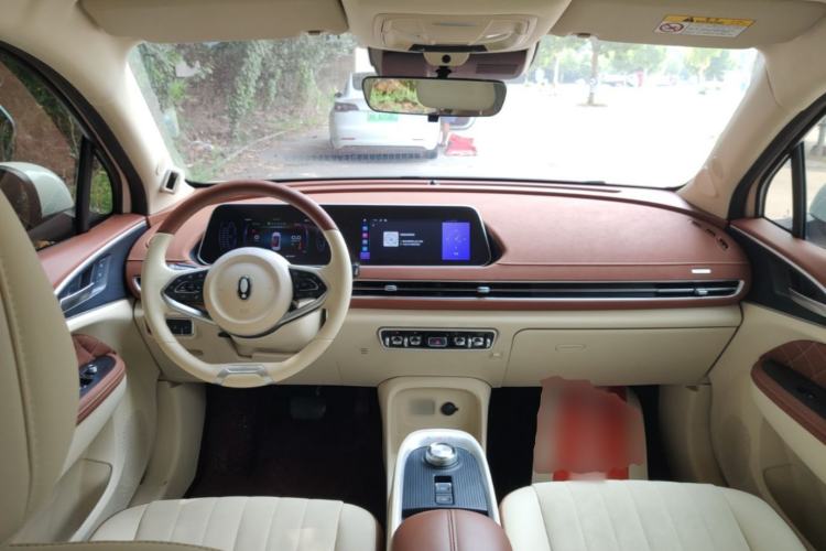 Used ORA Good Cat 2021 400km Standard Range Athena Edition Lithium-Ion Battery Center Console