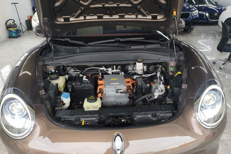 Used ORA Good Cat 2021 400km Standard Range Athena Edition Lithium-Ion Battery Engine Bay
