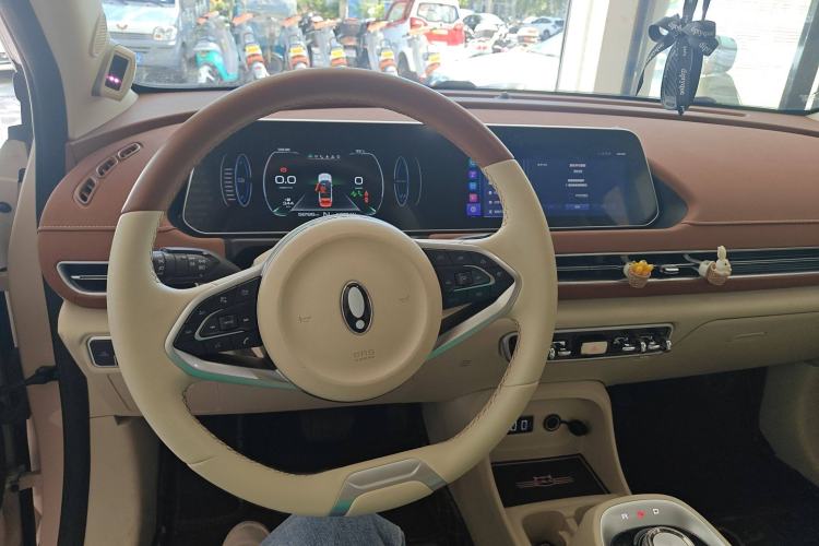 Used ORA Good Cat 2021 400km Standard Range Athena Edition Lithium Iron Phosphate Interior 3