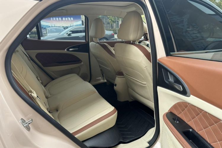 Used ORA Good Cat 2021 400km Standard Range Athena Edition Lithium Iron Phosphate Interior 4