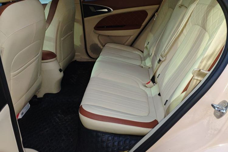 Used ORA Good Cat 2021 400km Standard Range Athena Edition Lithium-Ion Battery Interior 4