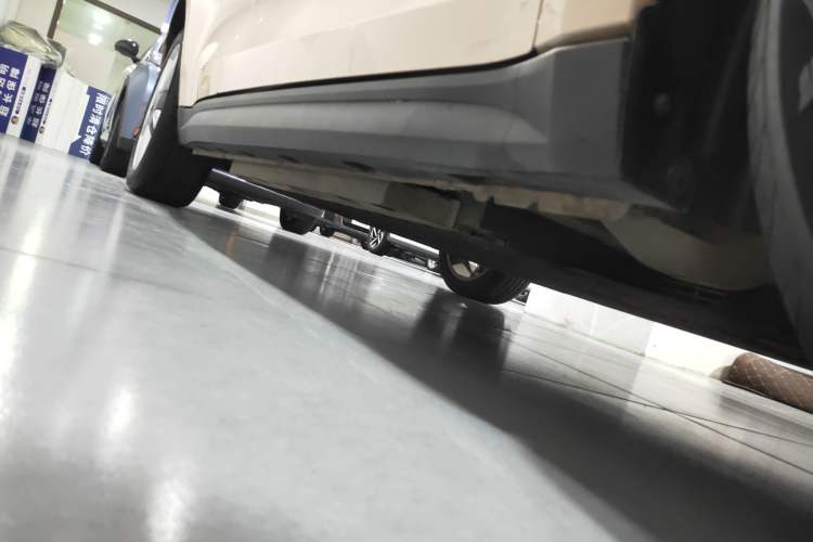 Used ORA Good Cat 2021 400km Standard Range Venus Edition Lithium Iron Phosphate Right Side Sill
