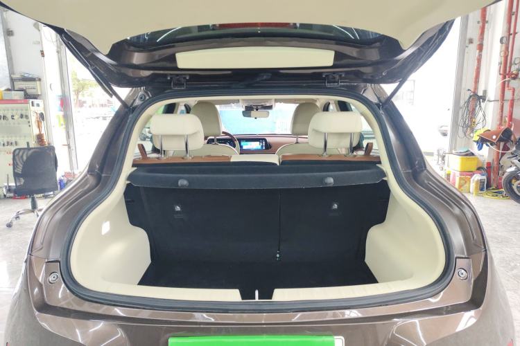 Used ORA Good Cat 2021 400km Standard Range Athena Edition Lithium-Ion Battery Trunk