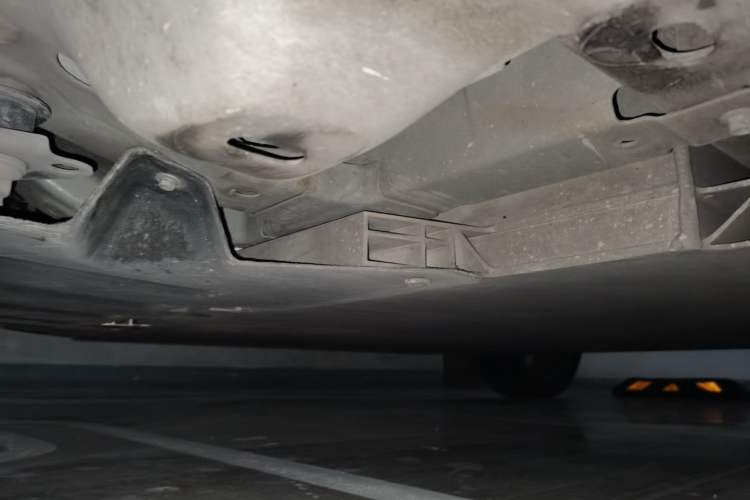 Used ORA Good Cat 2021 500km Long-Range Poseidon Edition Lithium-Ion Battery Chassis Front Left