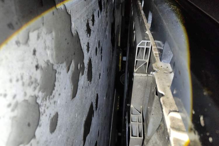 Used ORA Good Cat 2021 500km Long-Range Poseidon Edition Lithium-Ion Battery Chassis Front Right