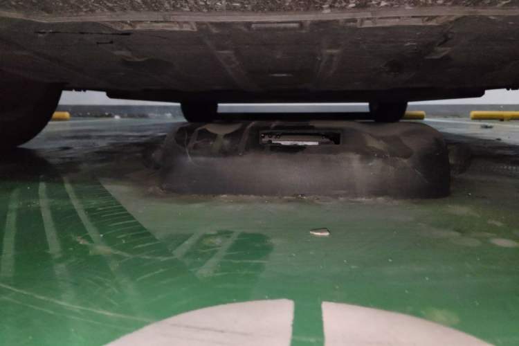 Used ORA Good Cat 2021 500km Long-Range Poseidon Edition Lithium-Ion Battery Chassis Front