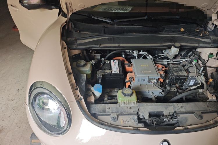 Used ORA Good Cat 2021 400km Standard Range Venus Edition Lithium-Ion Battery Engine Bay Right