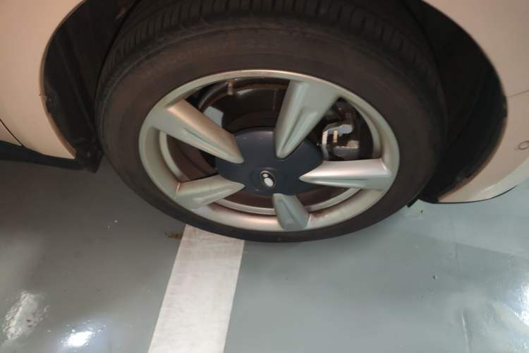 Used ORA Good Cat 2021 400km Standard Range Athena Edition Lithium-Ion Battery Exterior 1