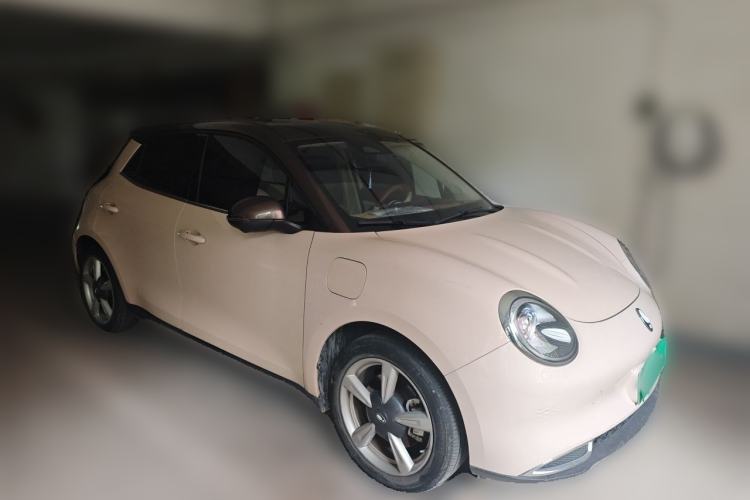 Used ORA Good Cat 2021 400km Standard Range Venus Edition Lithium-Ion Battery Front Right 45 Deg