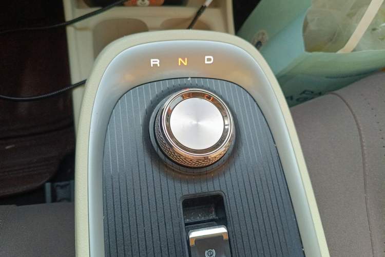 Used ORA Good Cat 2021 400km Standard Range Athena Edition Lithium-Ion Battery Gear Lever