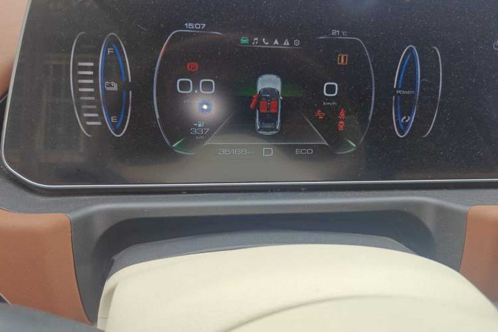 Used ORA Good Cat 2021 400km Standard Range Venus Edition Lithium-Ion Battery Odometer Close Up