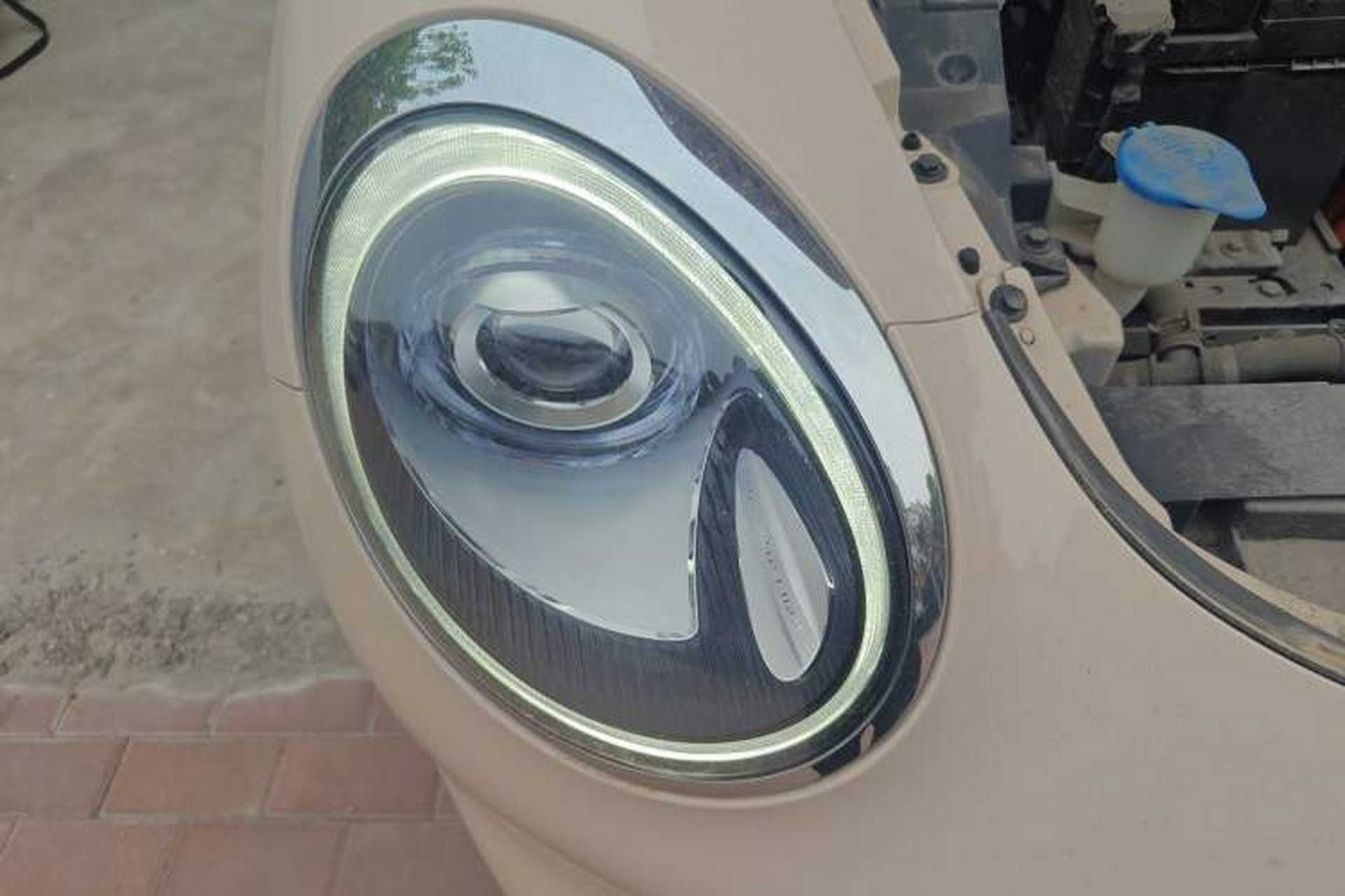Used ORA Good Cat 2021 400km Standard Range Venus Edition Lithium-Ion Battery Right Front Headlight