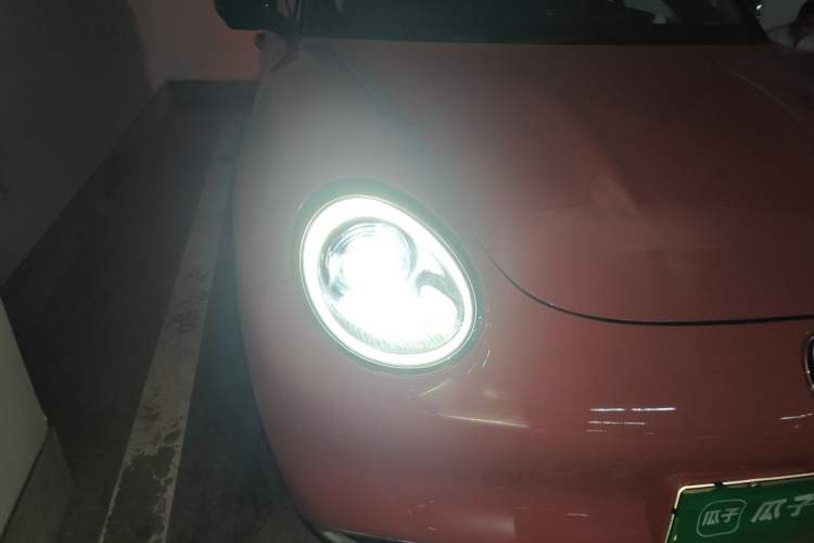 Used ORA Good Cat 2021 400km Standard Range Athena Edition Lithium Iron Phosphate Right Front Headlight