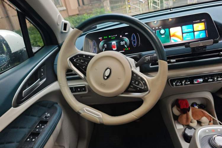Used ORA Good Cat 2021 400km Standard Range Athena Edition Lithium Iron Phosphate Steering Wheel