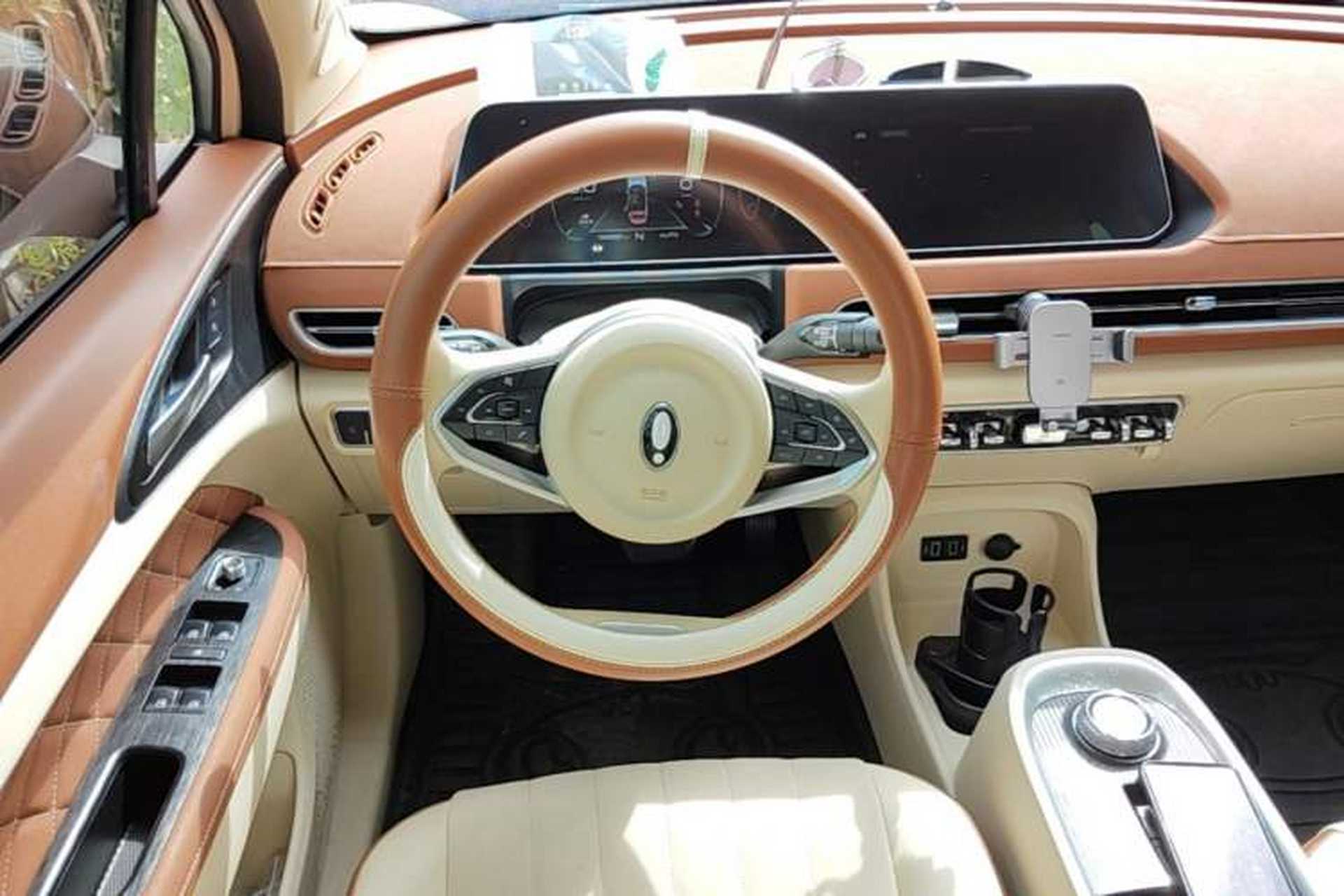 Used ORA Good Cat 2021 400km Standard Range Venus Edition Lithium Iron Phosphate Steering Wheel