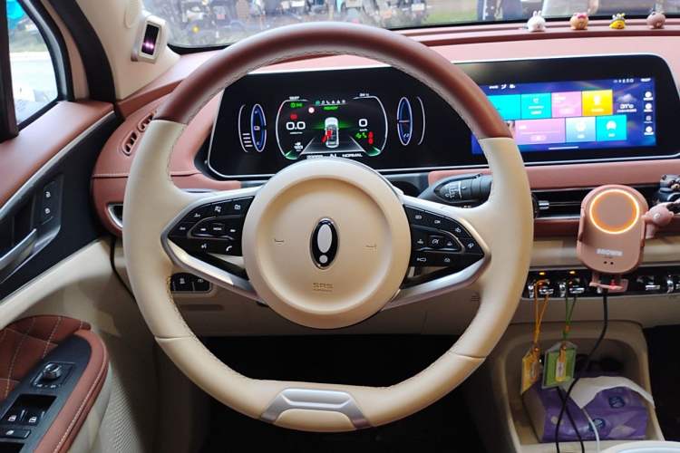 Used ORA Good Cat 2021 400km Standard Range Athena Edition Lithium Iron Phosphate Steering Wheel