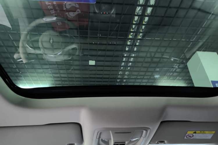 Used ORA Good Cat 2021 400km Standard Range Venus Edition Lithium-Ion Battery Headliner