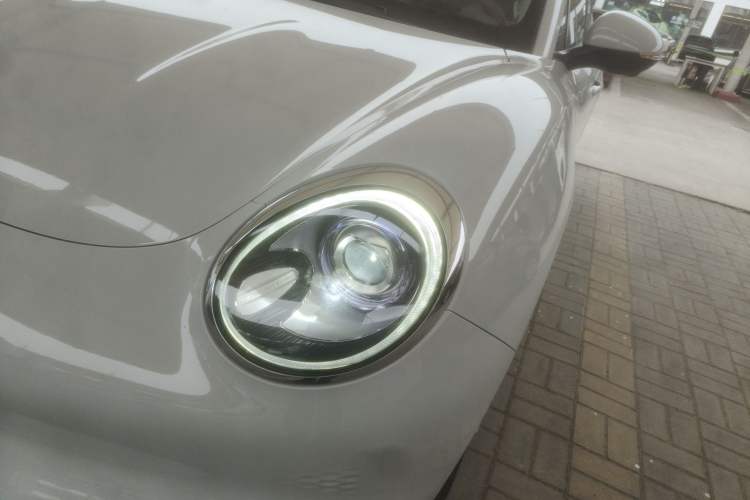 Used ORA Good Cat 2021 400km Standard Range Athena Edition Lithium-Ion Battery Left Front Headlight