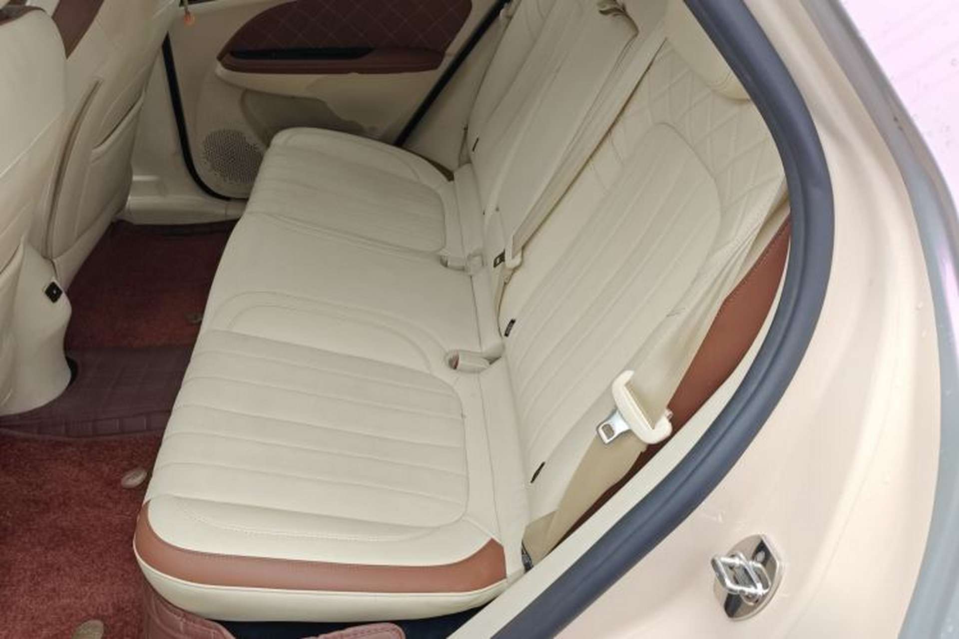 Used ORA Good Cat 2021 400km Standard Range Athena Edition Lithium Iron Phosphate Left Rear Seat