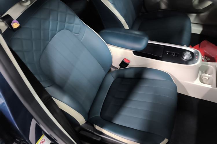 Used ORA Good Cat 2021 400km Standard Range Venus Edition Lithium-Ion Battery Right Front Seat