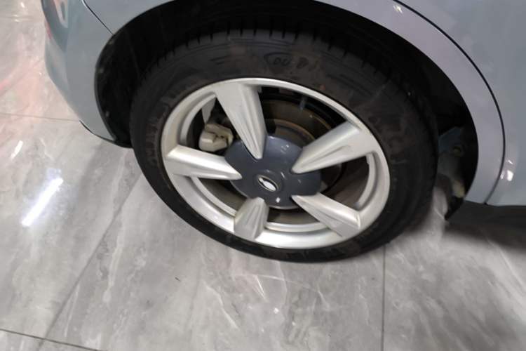 Used ORA Good Cat 2021 400km Standard Range Venus Edition Lithium-Ion Battery Right Rear Wheel Hub