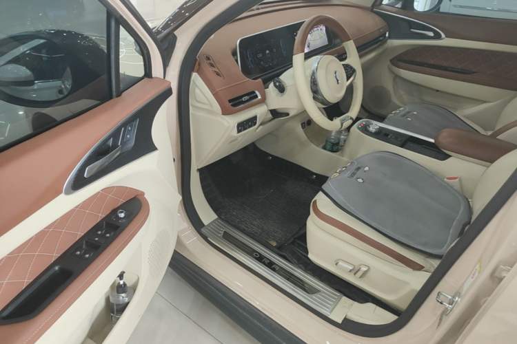 Used ORA Good Cat 2021 400km Standard Range Venus Edition Lithium Iron Phosphate Driver Seat