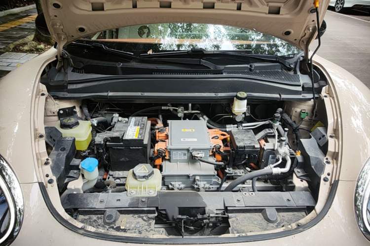 Used ORA Good Cat 2021 500km Long-Range Poseidon Edition Lithium-Ion Battery Engine Bay